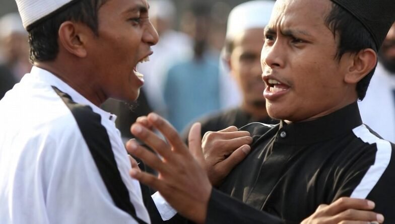 7 Amazing Dua for Bad Neighbours - (Protection from Bad Neighbours) 1 7 Amazing Dua for Bad Neighbours - (Protection from Bad Neighbours)